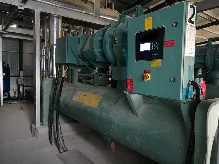 Water-Cooled Screw Compressor Unit - Screw Compressor Close-up